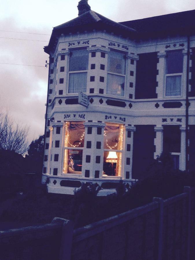 The Elms Guest House Bristol Filton Exterior foto